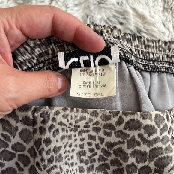 Clio grey cheetah print pencil skirt - Picture 7 of 7